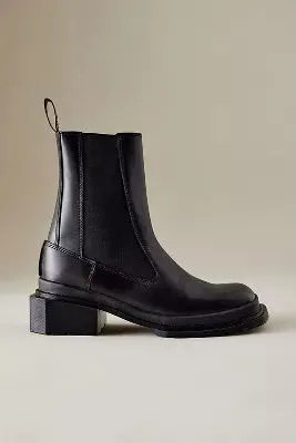 Dr. Martens Maybole Chelsea Boots