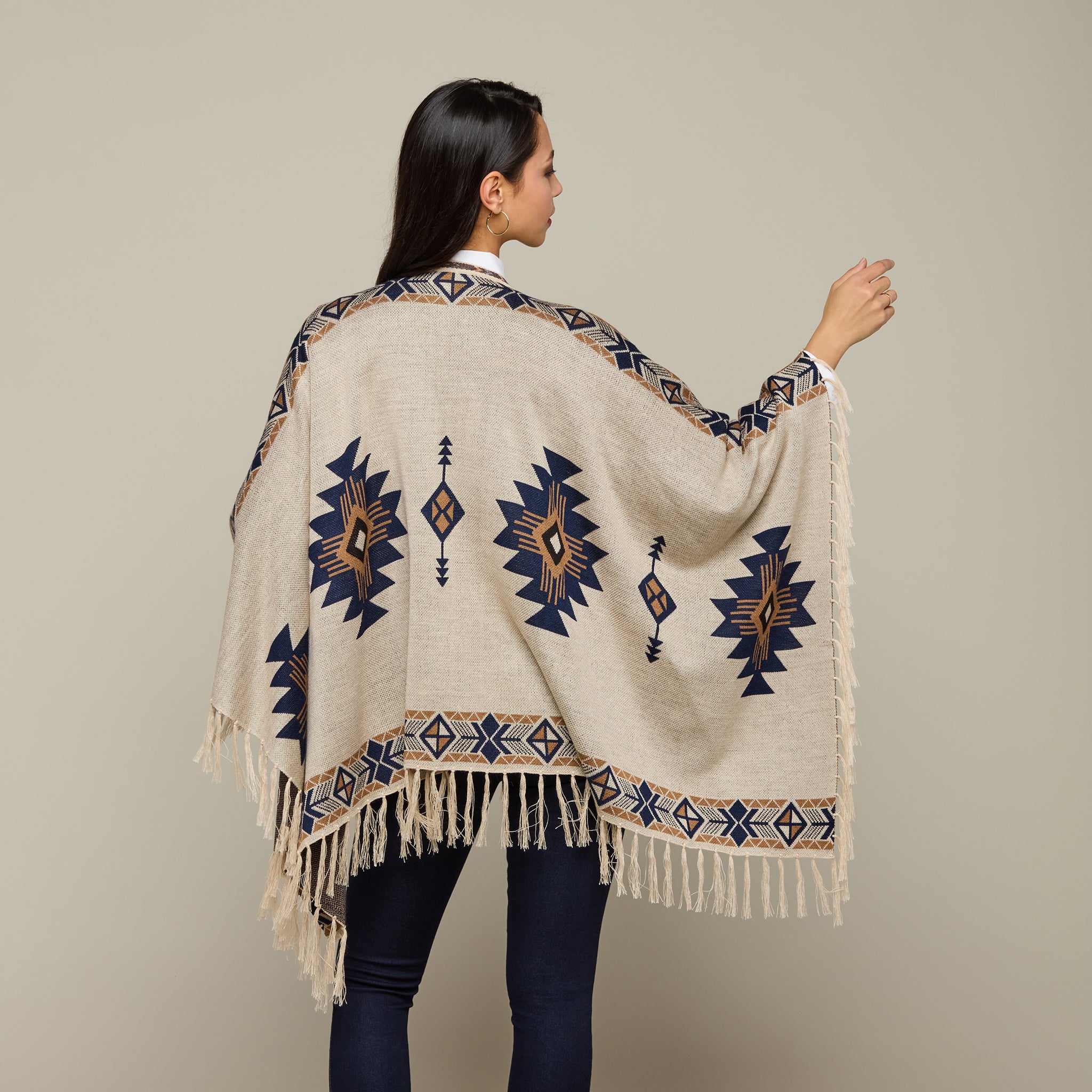 Lightweight Alpaca Cape :: Camel