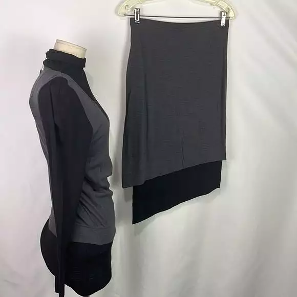 NWTDonnaKaran Gray Black Color Block Skirt Set