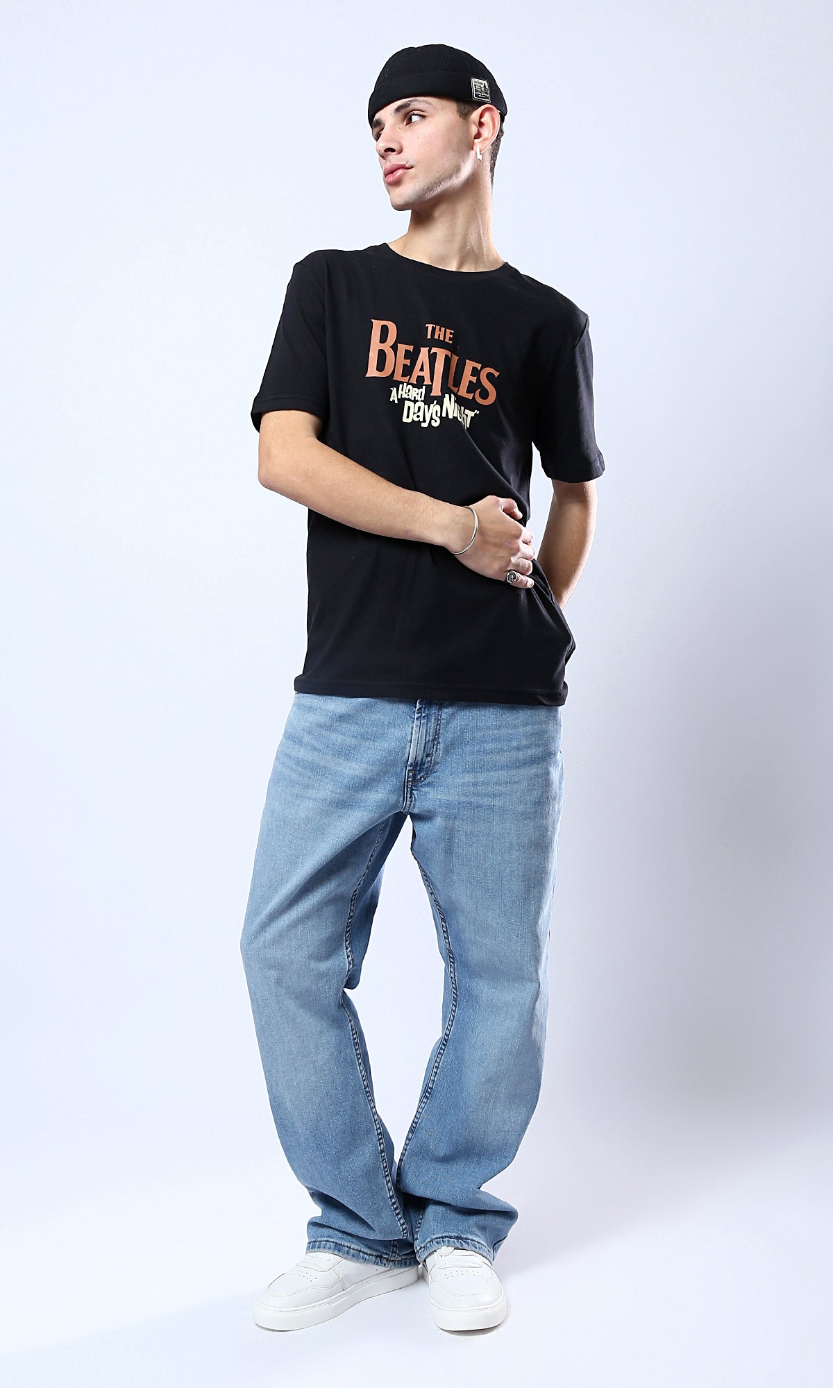 O178968 The Beatles Short Sleeves Slip On Black Tee