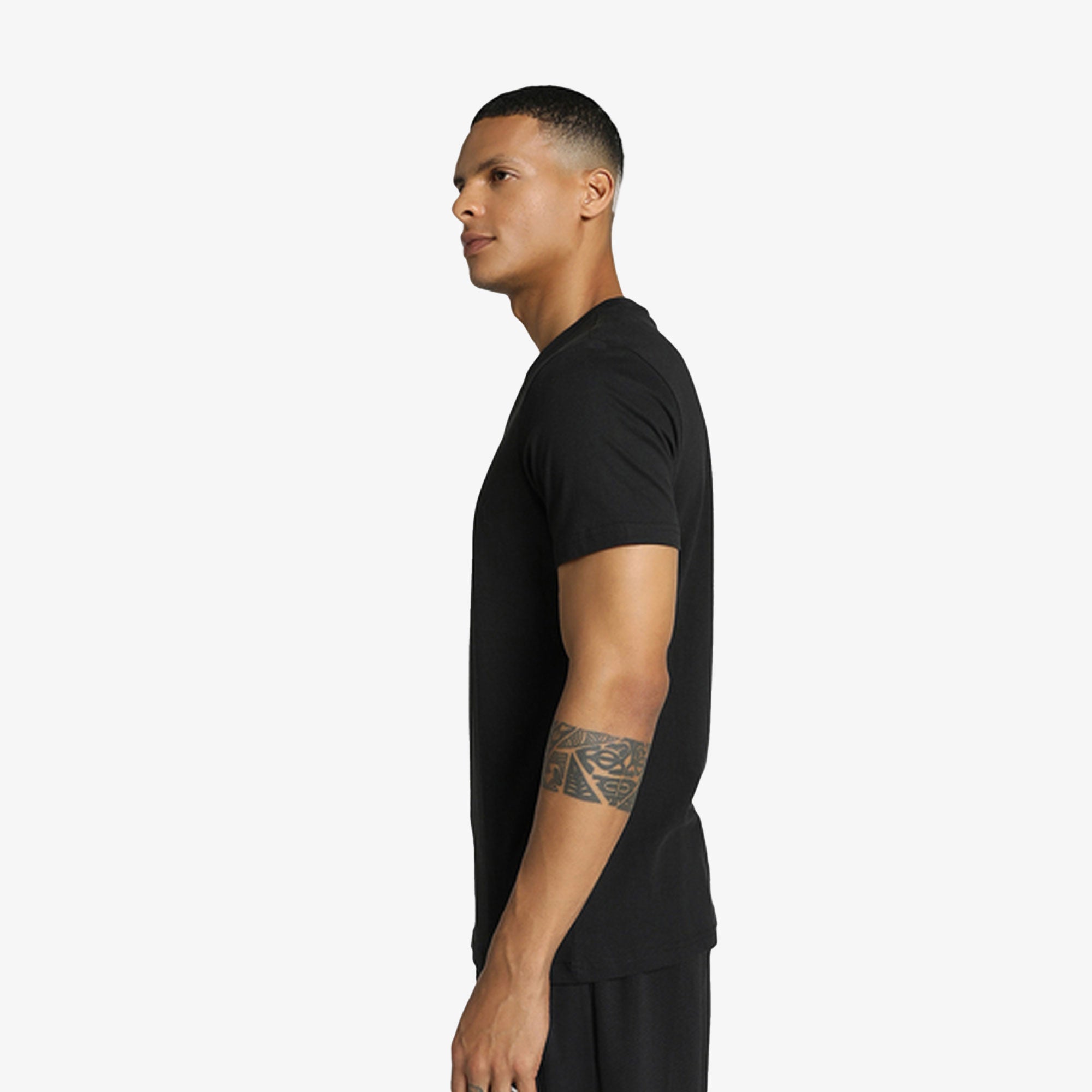 X ONE PIECE GRAPHIC TEE 'PUMA BLACK'